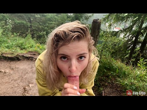 ❤️ Fata înghite spermă după o felație în public - Eva Elfi at porn ro.eviewporn.ru ❤